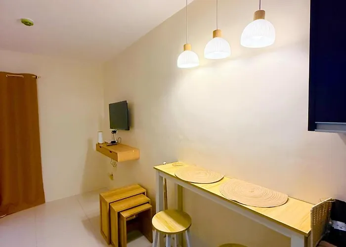One-bedroom And Near Sm , It Park And Ayala Mall - No Parking At Bamboo Bay Community 4*